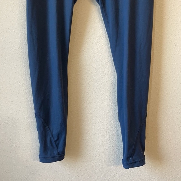 Yogalicious Blue High Waist Cutout Crop Leggings Size Small - Picture 4 of 10